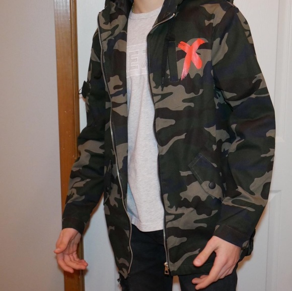 x camo jacket